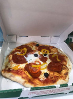 Presto Pizza food