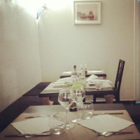 Table D'hôtes Aux Petits Oignons inside