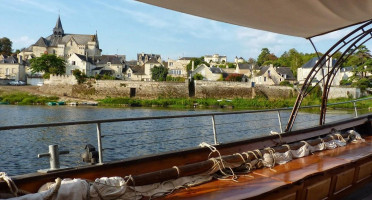 Bateau Amarante outside