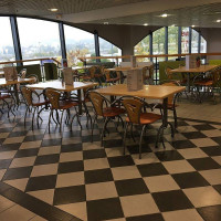 Cafeteria Domerat inside