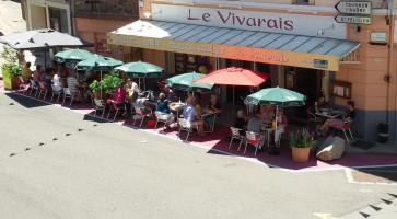 Le Vivarais outside