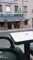 La Chaumiere Willy's outside