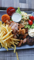 Resto Corner Les Sayes food