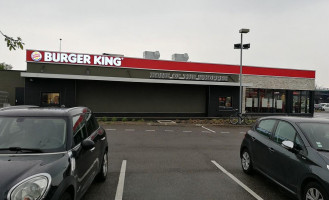 Burger King outside