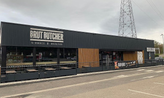 Brut Butcher outside