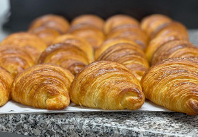 Aux Trois Petits Choux food