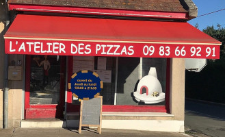 L’atelier Des Pizzas outside