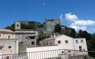 Scic Du Poet Celard outside