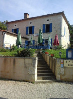 L'auberge De Jaure outside