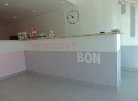 Hotrement Bon inside