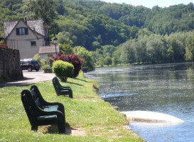 Au Beau Lieu Breton outside