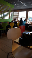 Mcdonald's Gilly-sur-isere inside