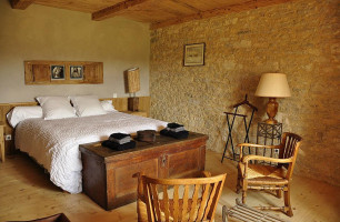 Les Louisots Chambres D'hotes Ferme-auberge inside