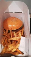 Le Lab'burger Ermont food