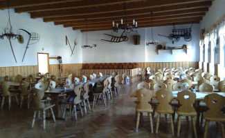 Obcerstveni Pekna Dira À l'intérieur