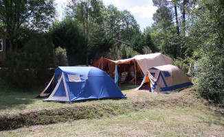 Camping Des Bastides outside