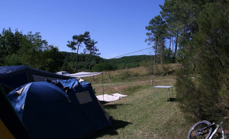 Camping Des Bastides outside