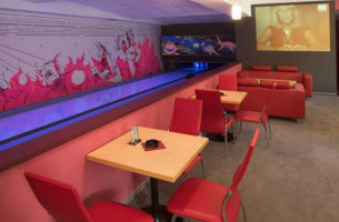 Bowling Peklo Jachta À l'intérieur