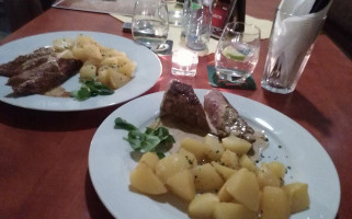 Pizzerie LiŠov Nourriture