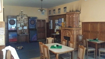 Restaurace Domino À l'intérieur