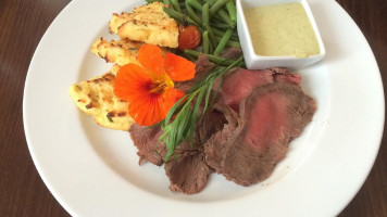 Boutique Nebespán food