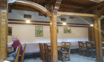 Restaurace Baltaci À l'intérieur