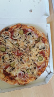 Zz Pizza food