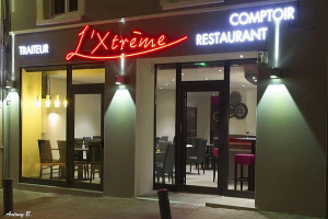 L Xtreme Comptoir outside