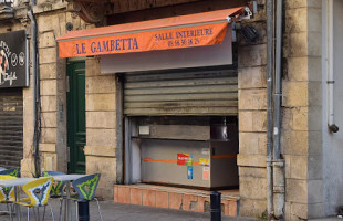 Le Gambetta Kebab outside