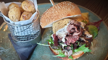 L'Orriu di Beauvau food