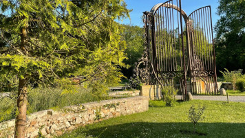 Domaine De La Marsaudière outside