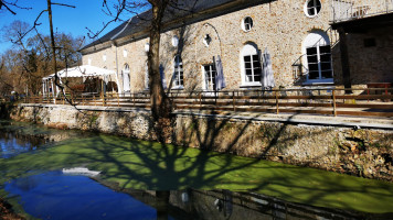 Domaine De La Marsaudière outside