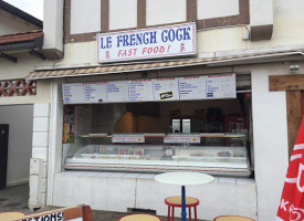 Le French Cock Fast Food outside