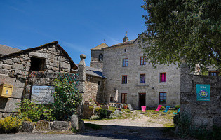 L'oustal De Parent outside