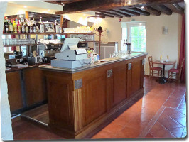 Creperie de saint nom inside