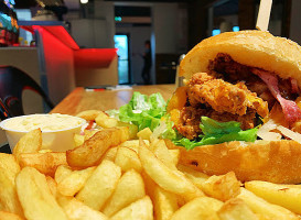 Le Peplum food