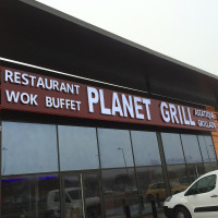 Planet Grill outside