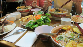 Dong Huong food