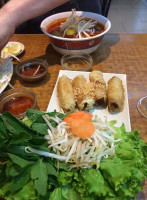 Dong Huong food