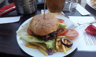 Pizzerie Pivnice U Divadla food