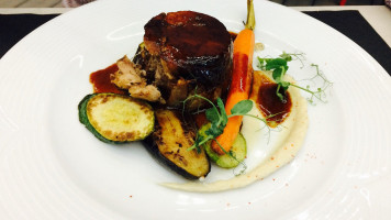 Château De La Barbinière food