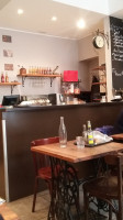 L'Hambourgeois inside