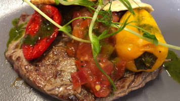 Le P'tit Bistro d'Ethan food