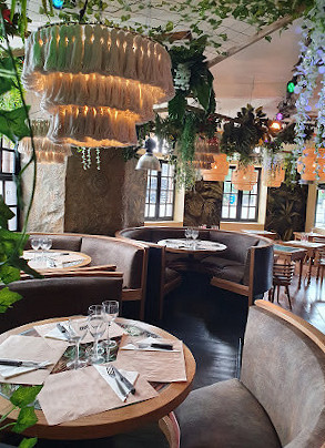 restaurant image