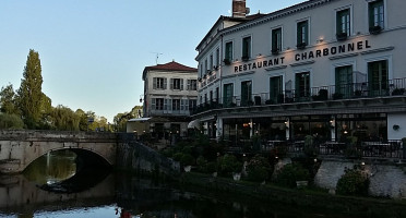 Restaurant Coligny outside