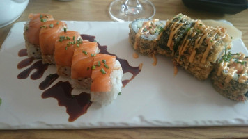 Fusion N'Rolls Sushi drink
