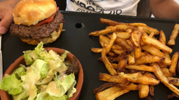 Le P'tit Noirmout food