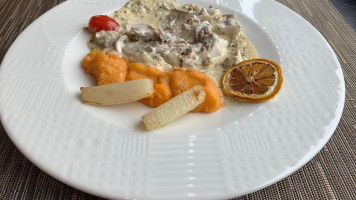 Le Grand Hotel Restaurant food