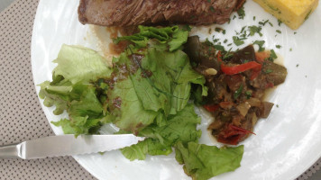 Le Saint Bonheur Comida