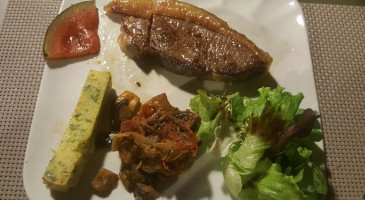 Le Saint Bonheur Comida